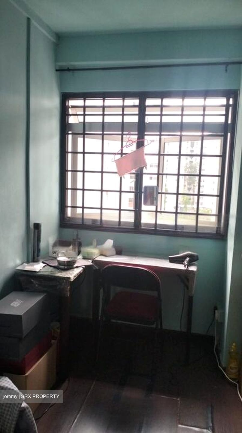 Blk 323 Woodlands Street 32 (Woodlands), HDB Executive #459418321